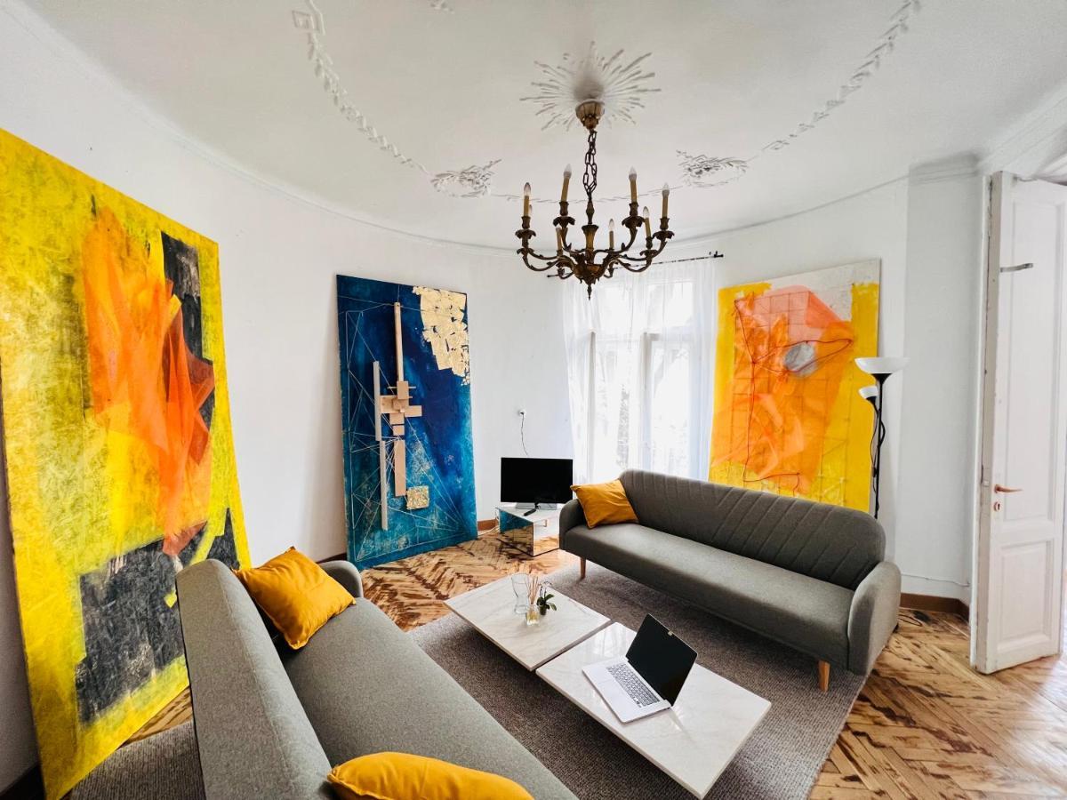 Sada Art Gallery Apartment Bucarest Esterno foto