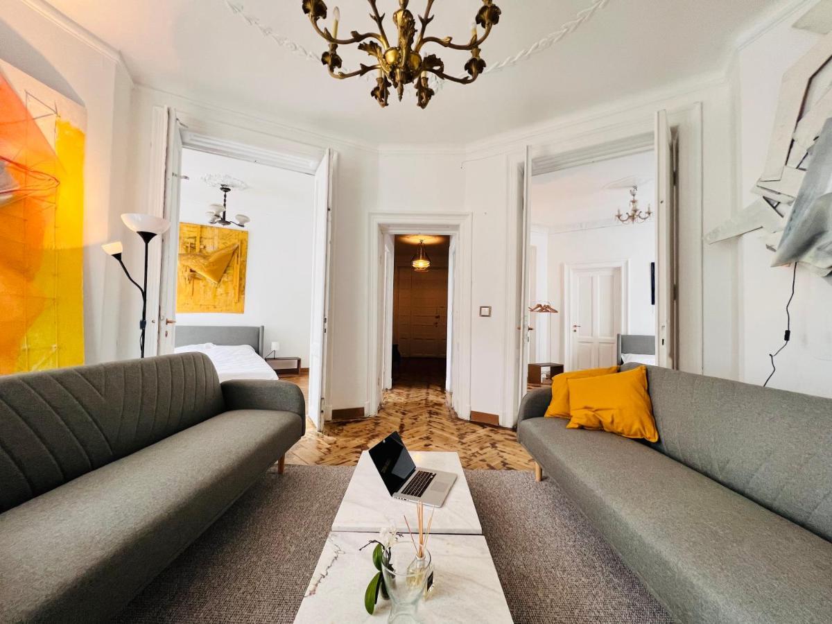 Sada Art Gallery Apartment Bucarest Esterno foto