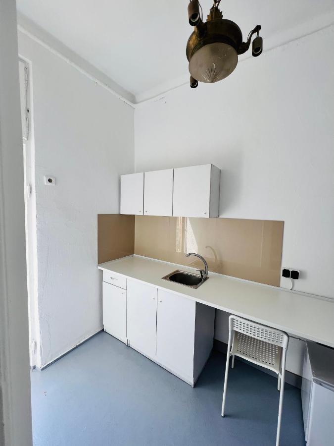 Sada Art Gallery Apartment Bucarest Esterno foto
