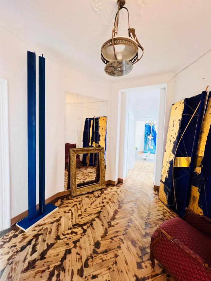 Sada Art Gallery Apartment Bucarest Esterno foto