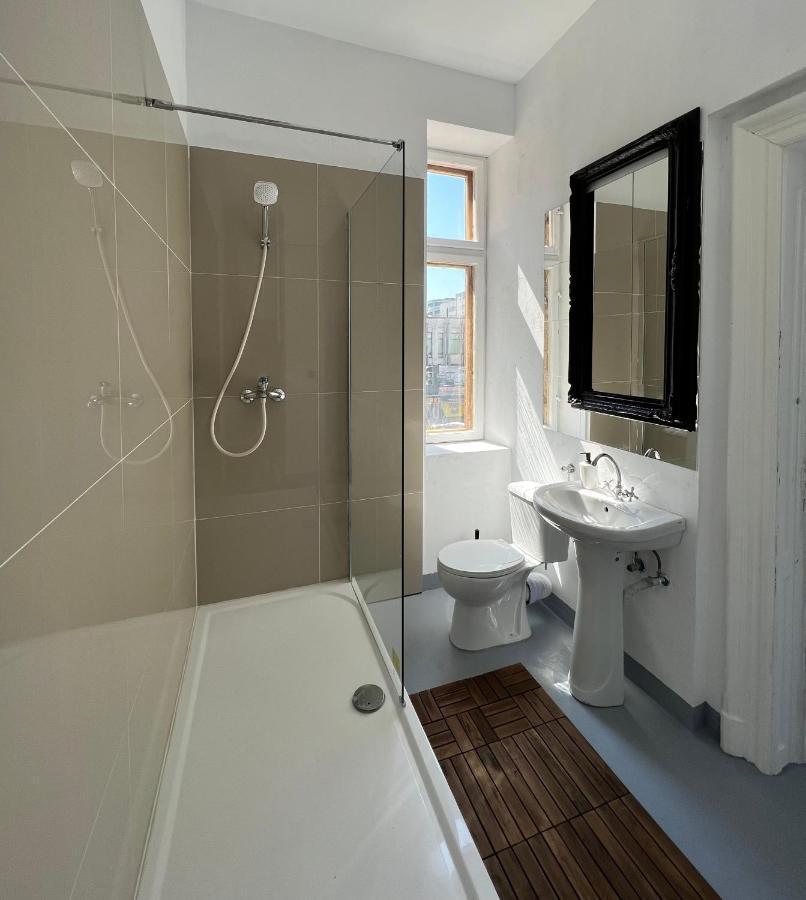 Sada Art Gallery Apartment Bucarest Esterno foto